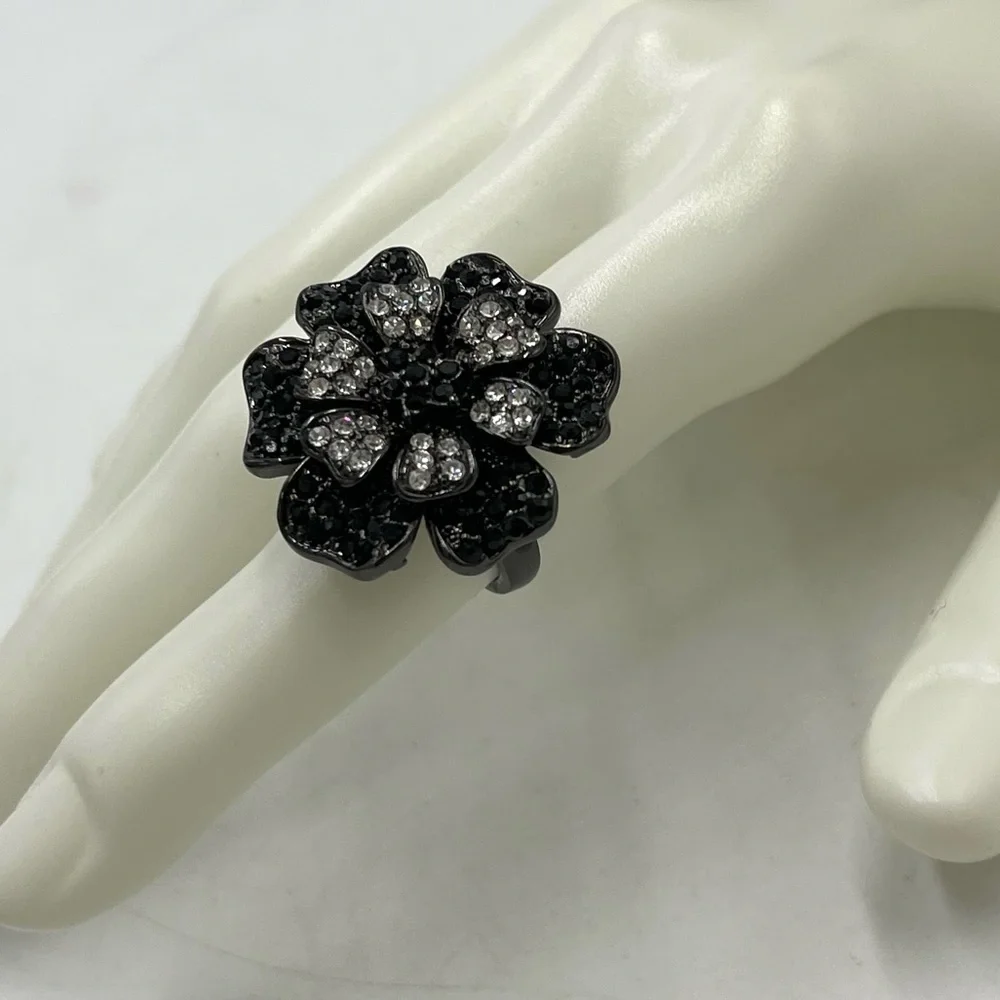Rare Joan Rivers Gunmetal Finish Belle Fleur Black & Clear Crystal Ring 6 New